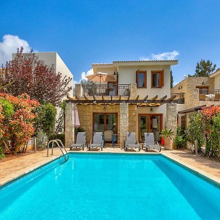 2 Bedroom Villa Destu With Private Pool And Golf Views, Aphrodite Hills Resort 코우클리아 외부 사진