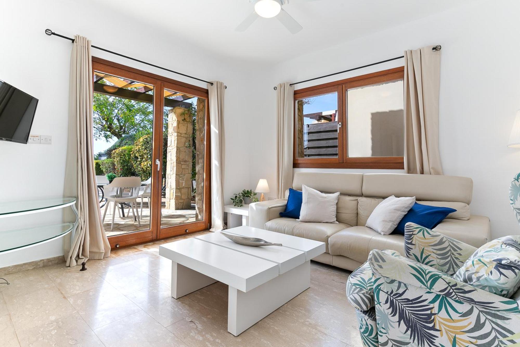2 Bedroom Villa Destu With Private Pool And Golf Views, Aphrodite Hills Resort 코우클리아 외부 사진
